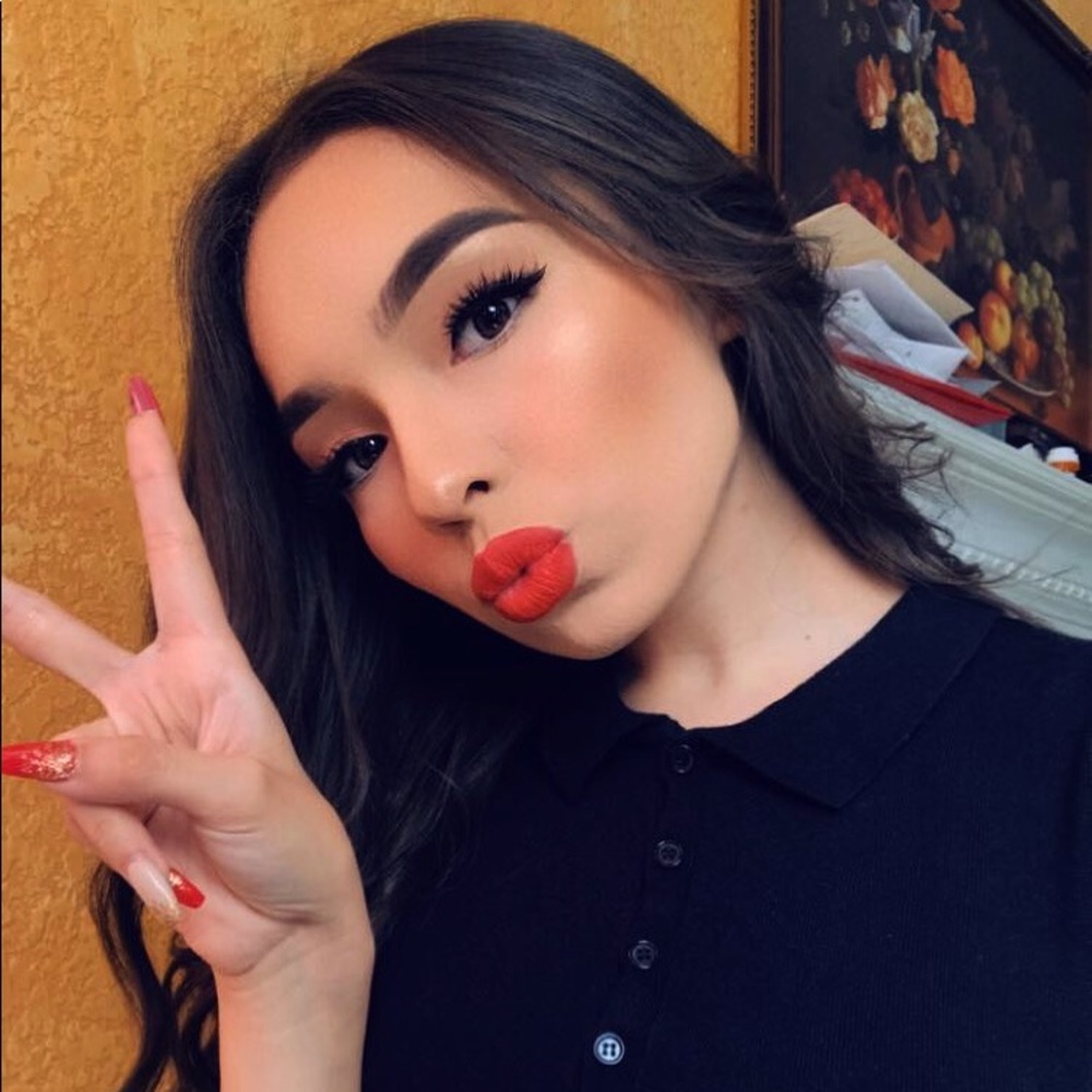 Meet your Posher, Dulce